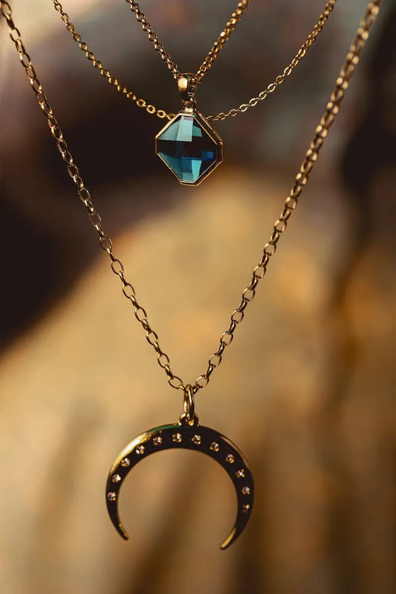 Stone-Studded Maang Tikka